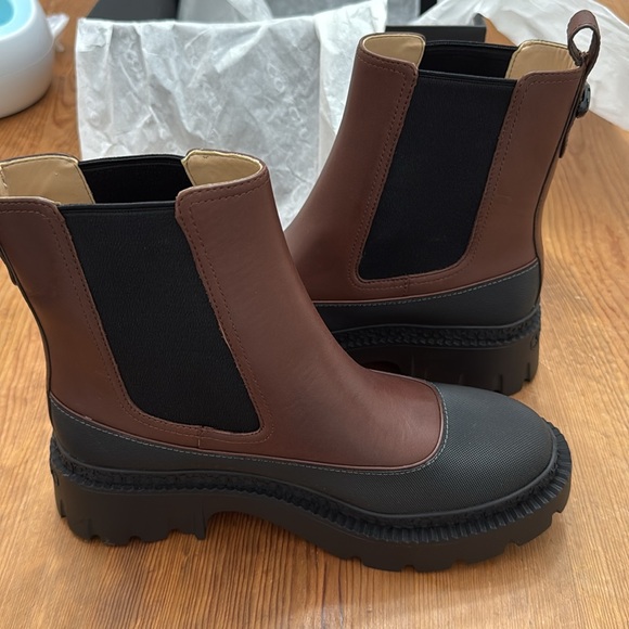 COACH Chelsea Boot - Picture 10 of 13